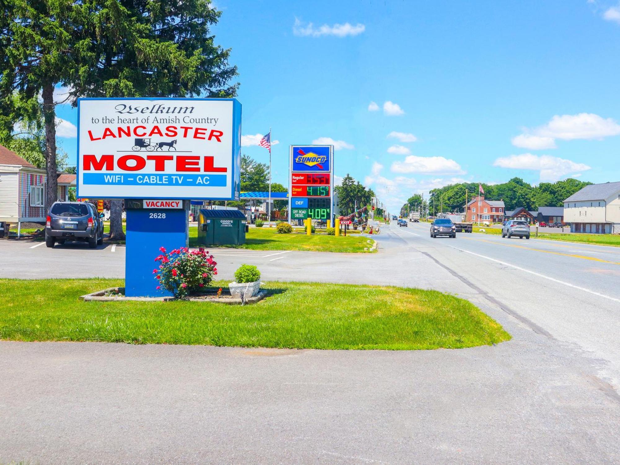 The Lancaster Motel By Oyo Ronks Near Paradise Exterior photo